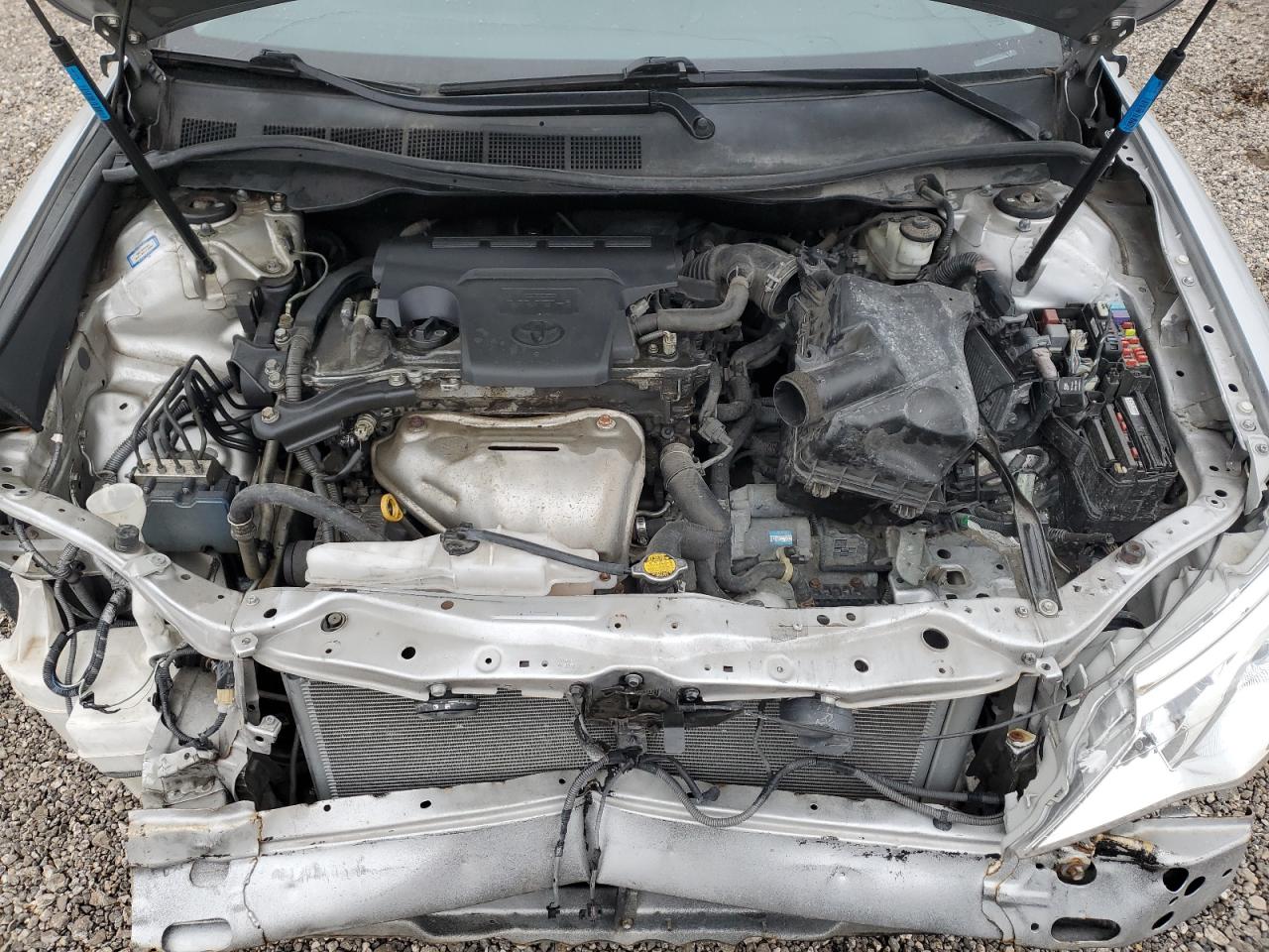 2014 Toyota Camry - Image 11