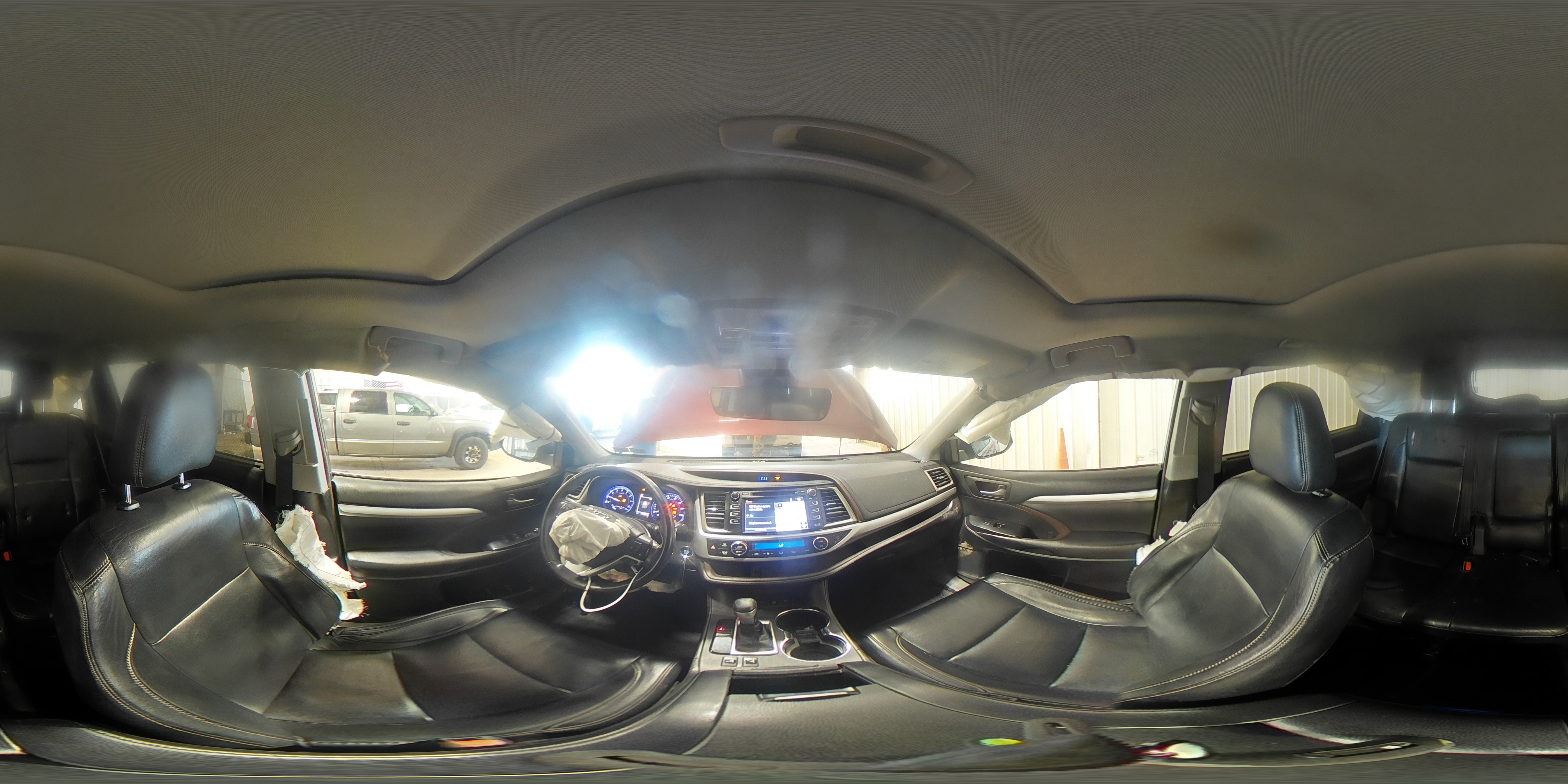 2018 Toyota Highlander - Image 15