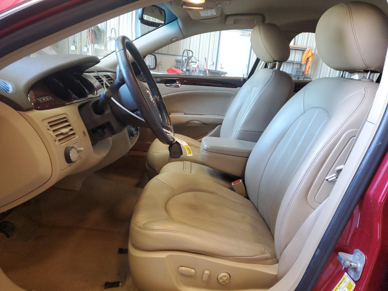 2011 Buick Lucerne - Image 7