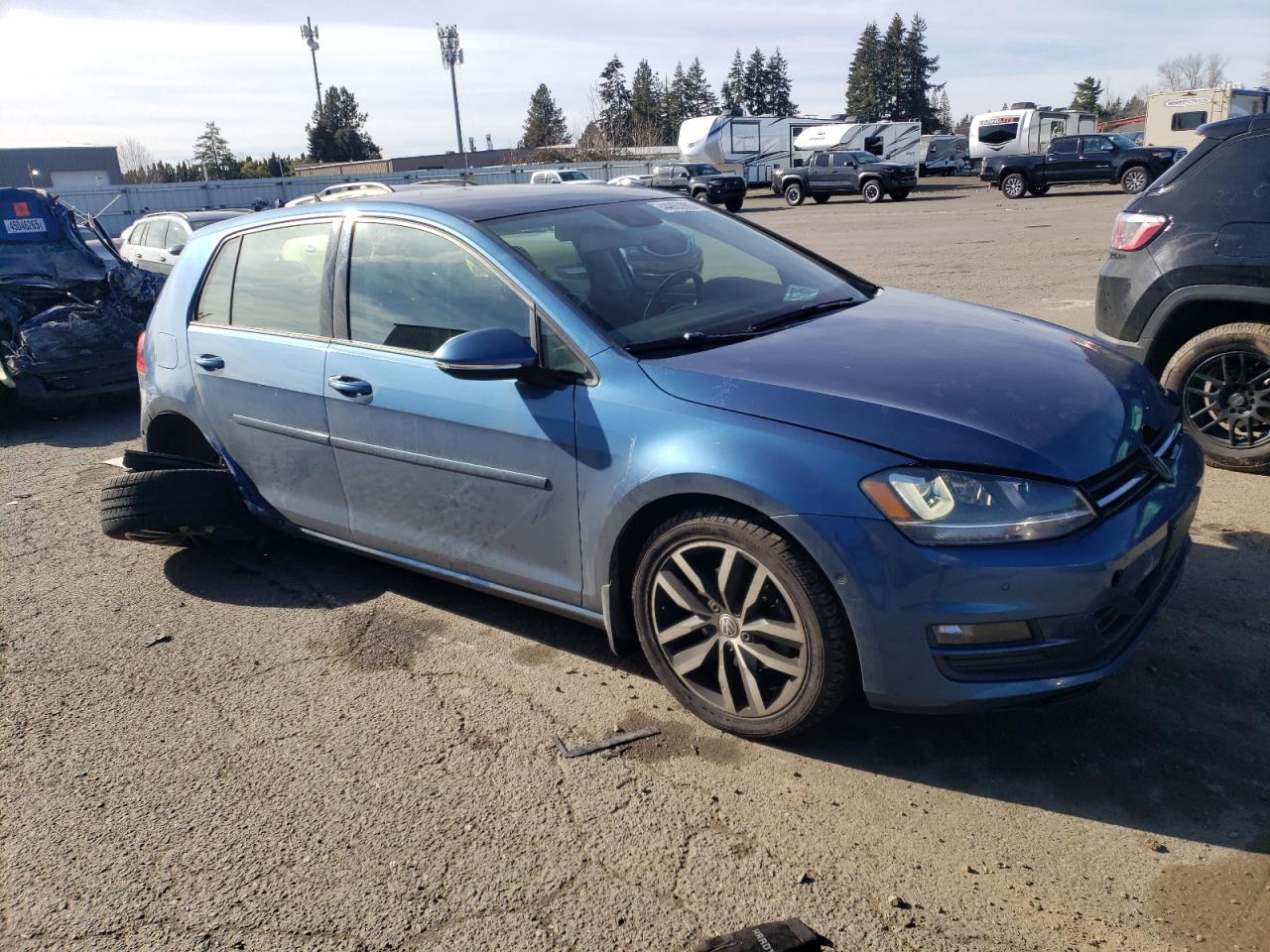 2016 Volkswagen Golf - Image 4