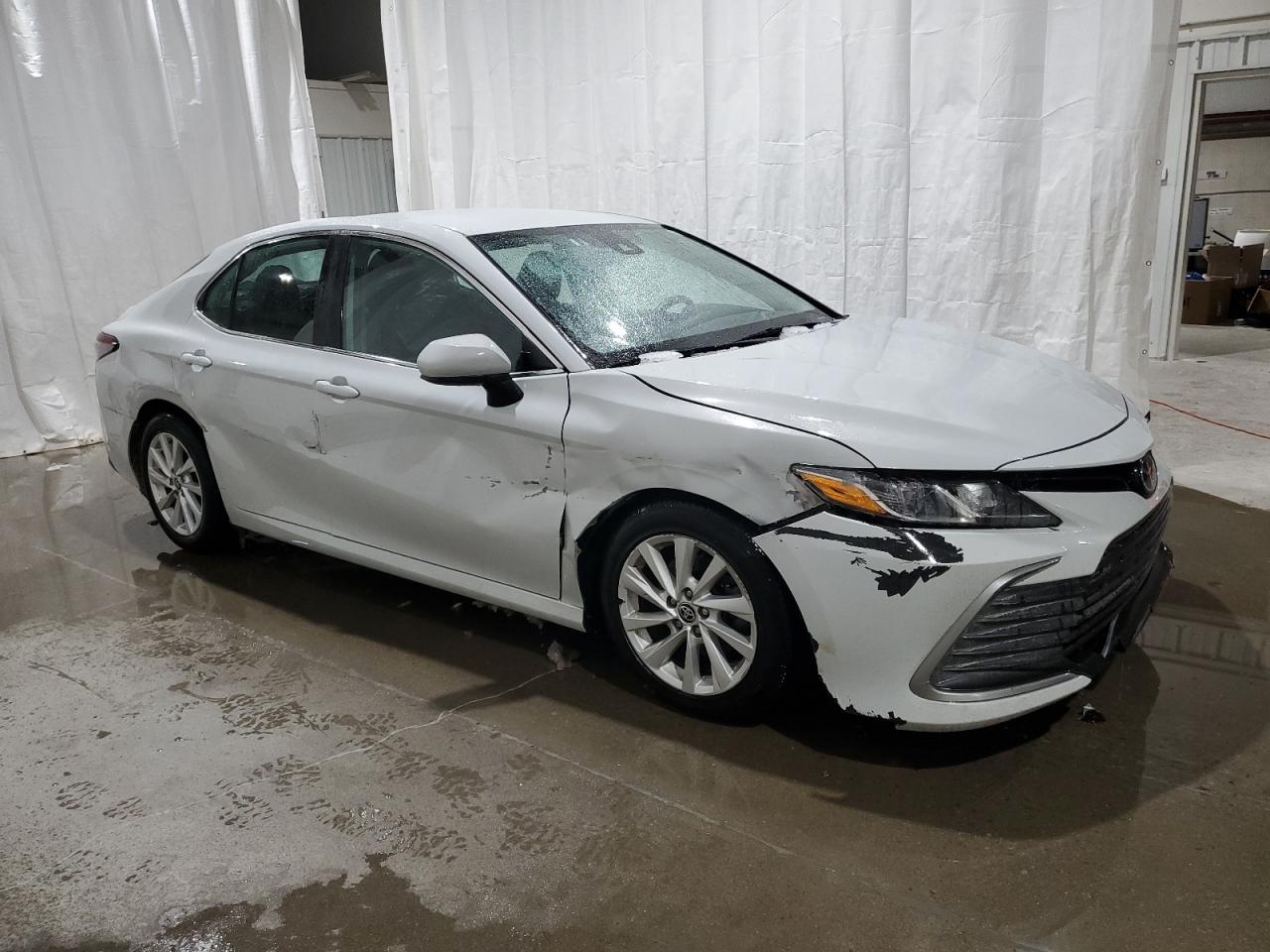 2022 Toyota Camry - Image 4