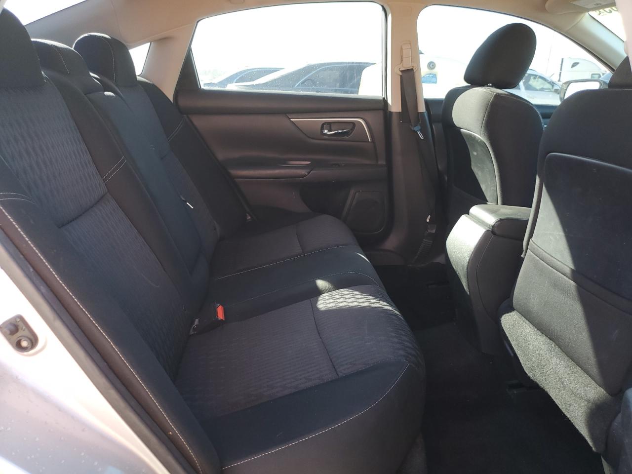 2018 Nissan Altima - Image 10