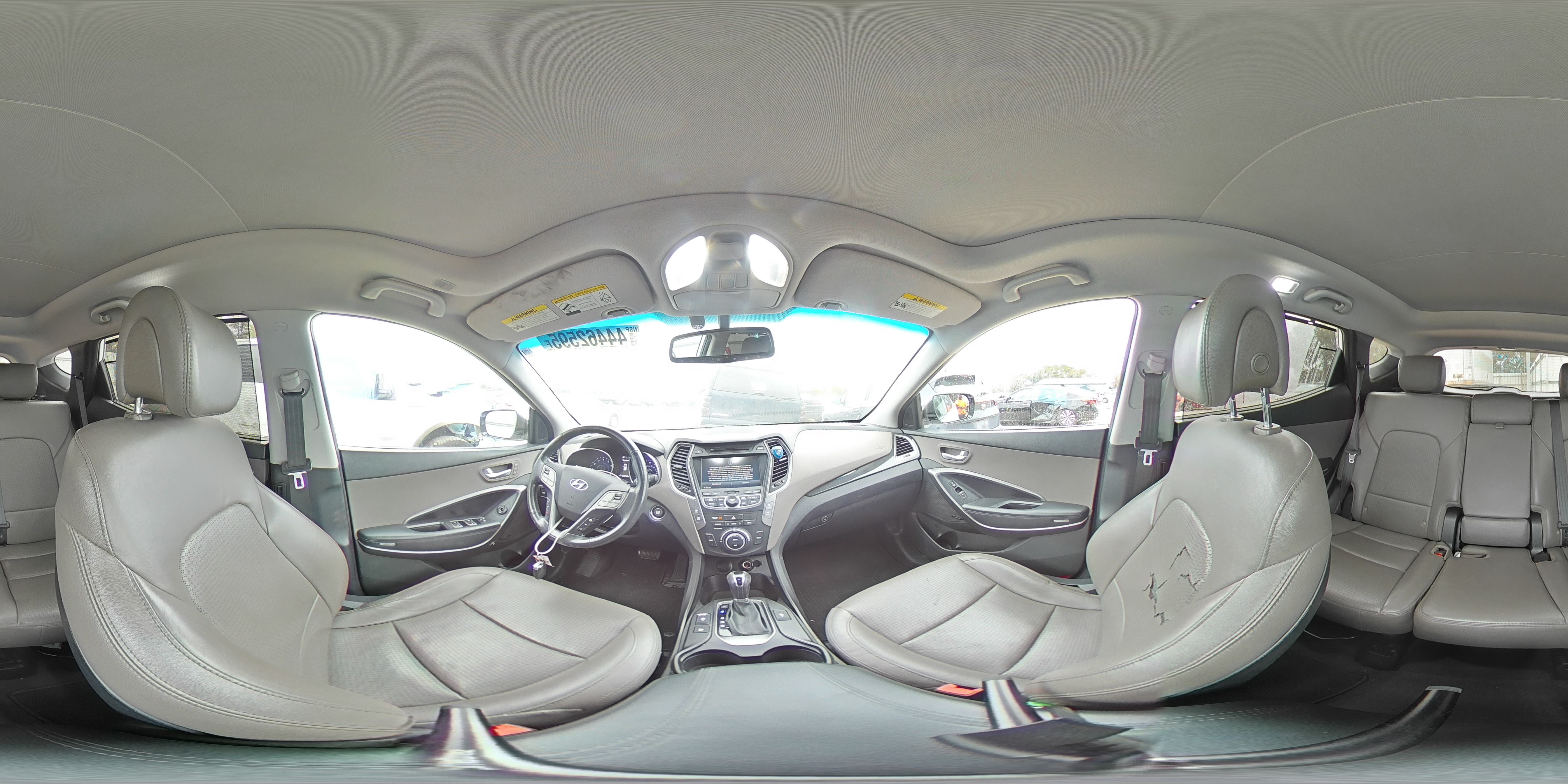 2014 Hyundai Santa Fe - Image 14