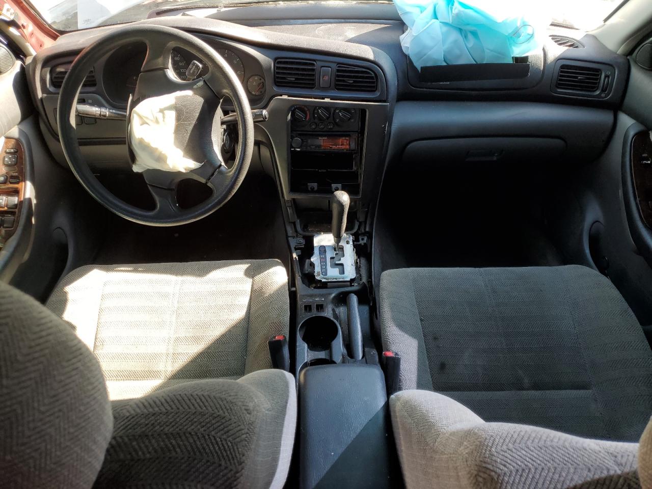 2002 Subaru Legacy - Image 8