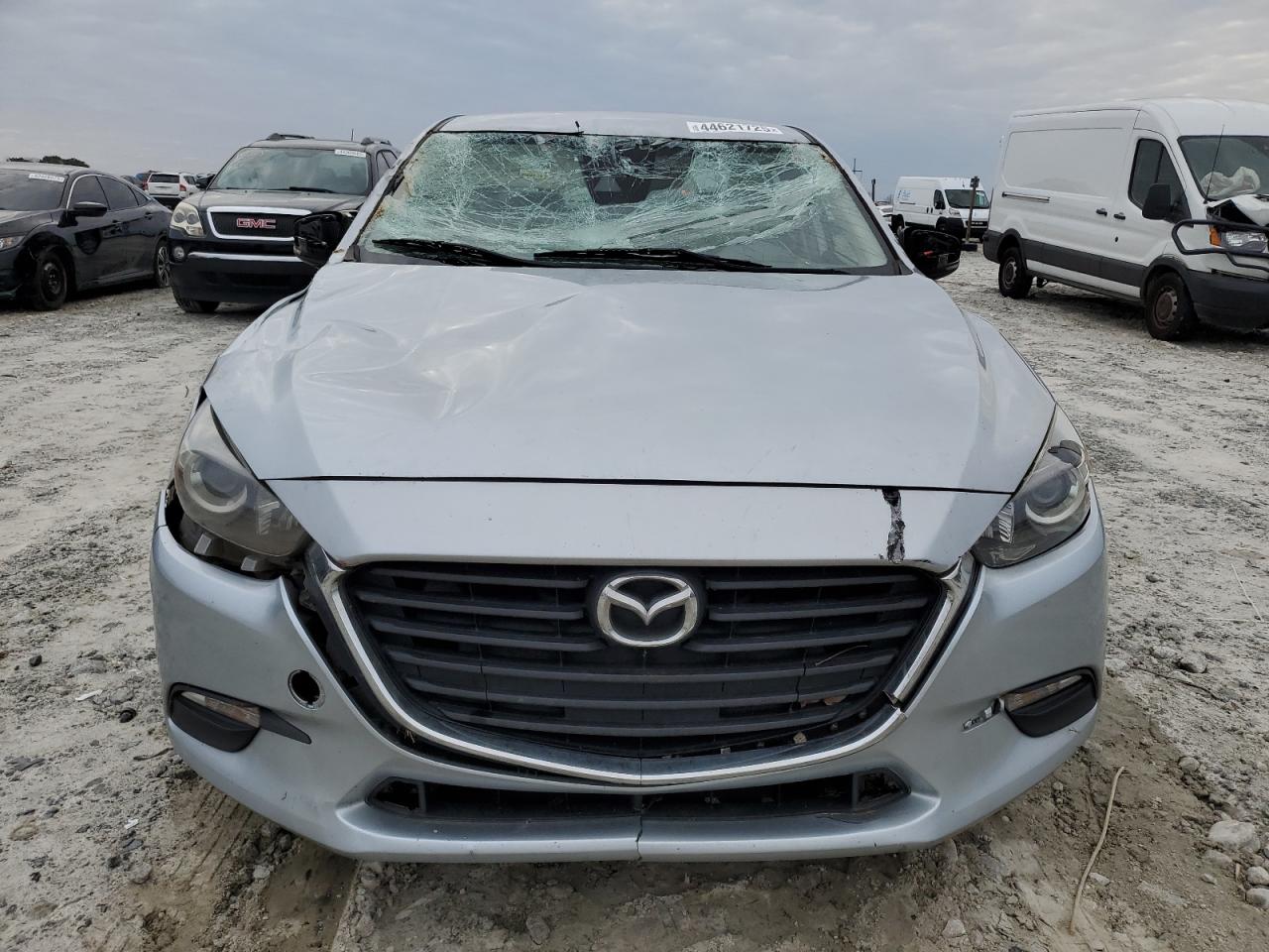 2017 Mazda 3 - Image 5