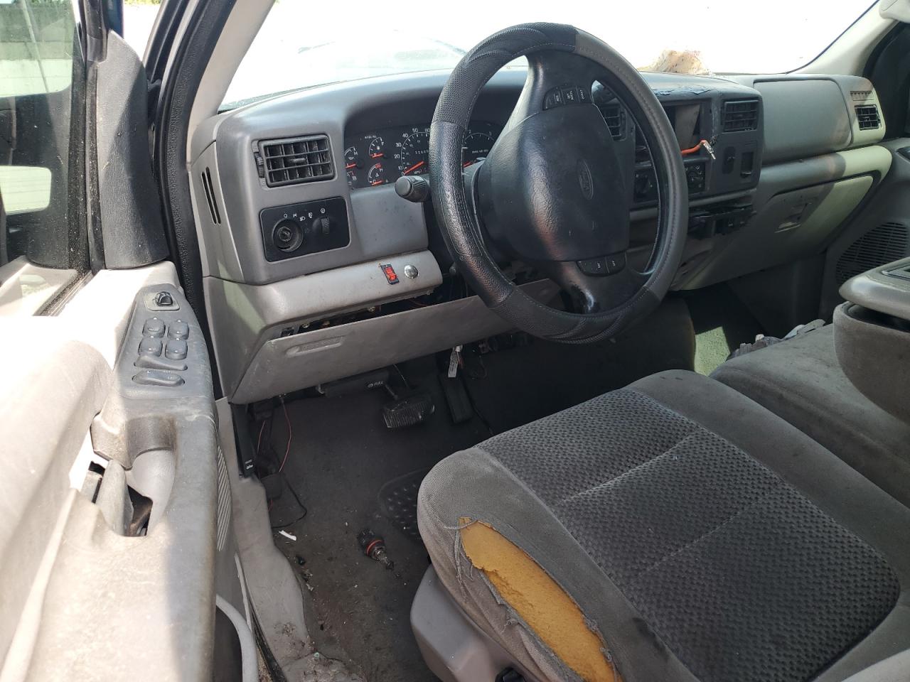 2001 Ford F350 - Image 8