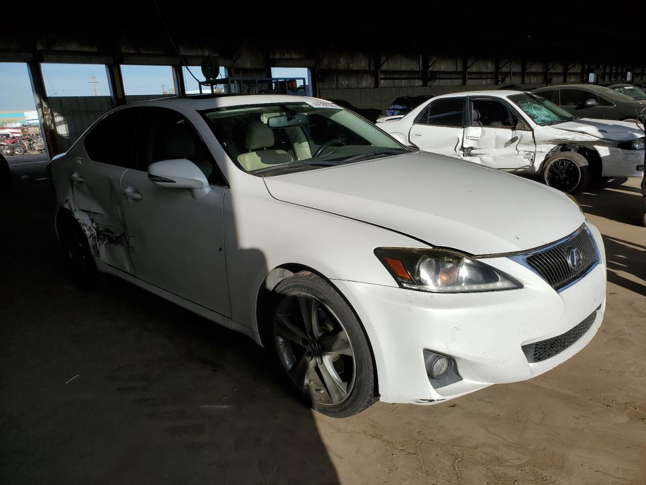 2011 Lexus IS - Image 4