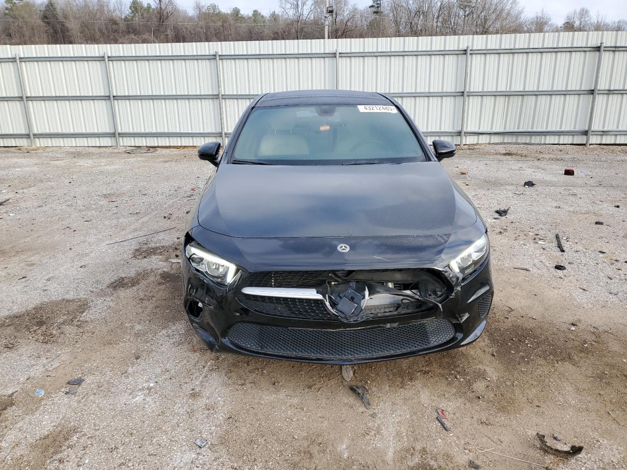 2020 Mercedes-Benz A-klasse - Image 5