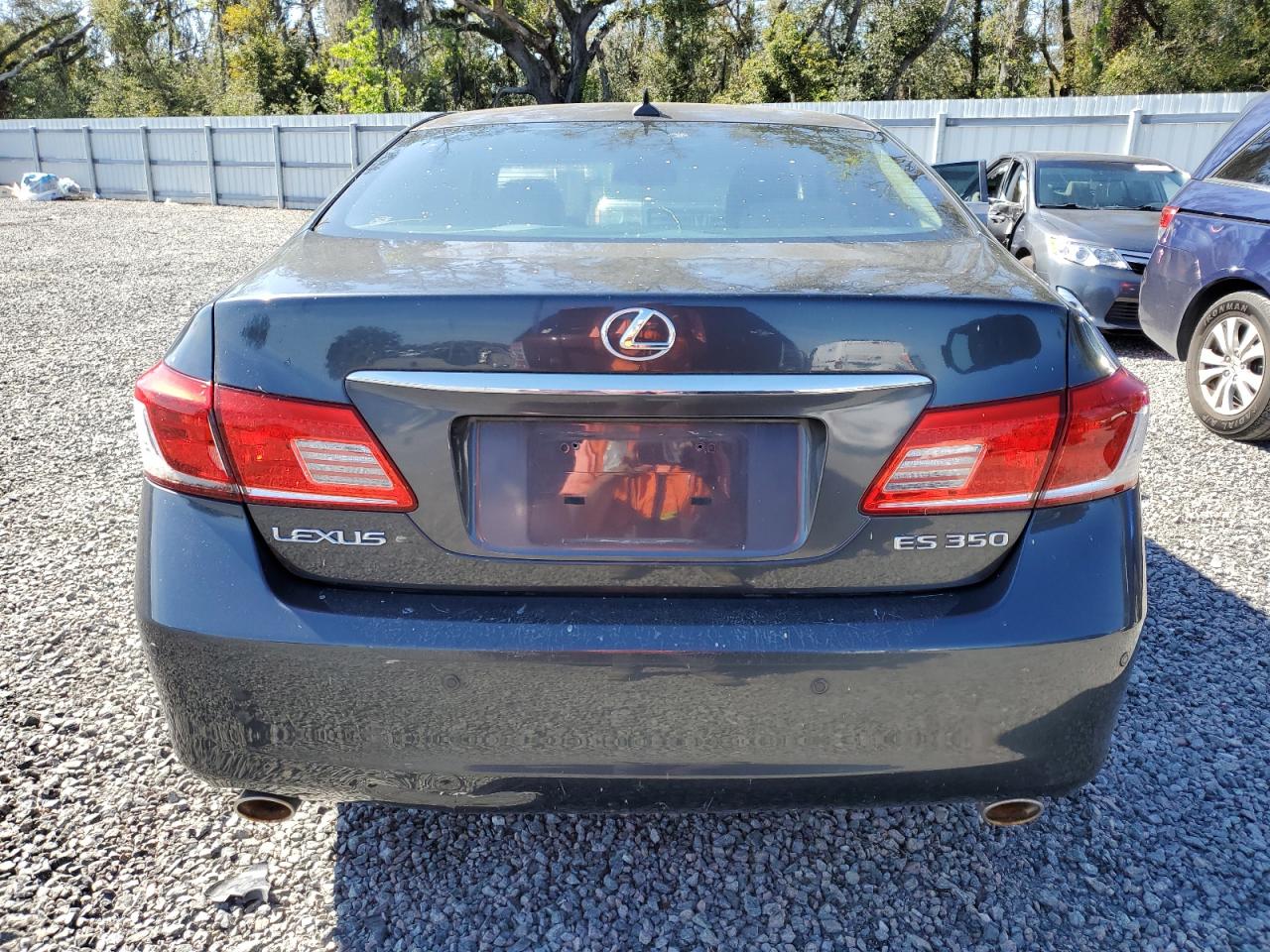 2010 Lexus ES - Image 6