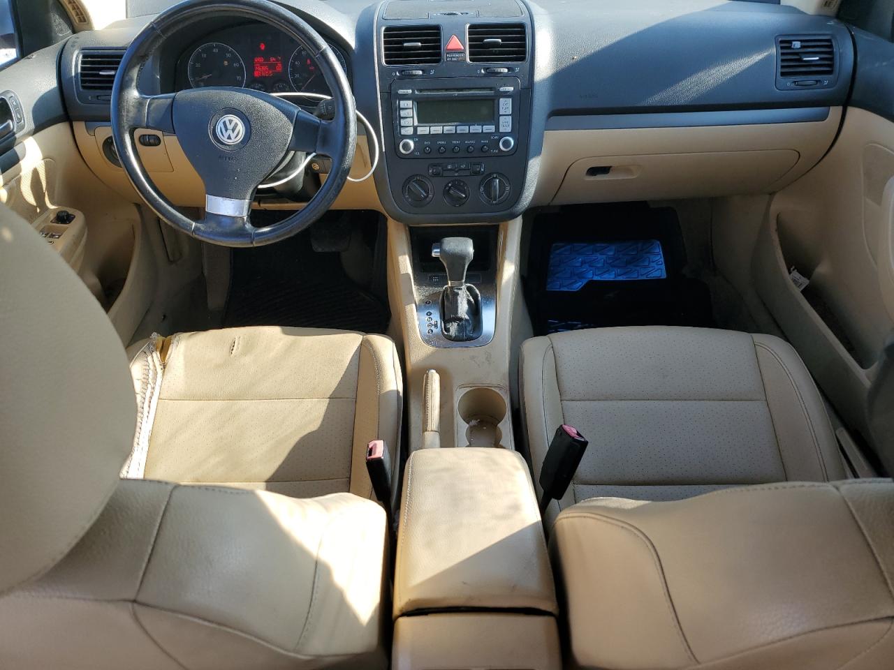 2009 Volkswagen Jetta - Image 8
