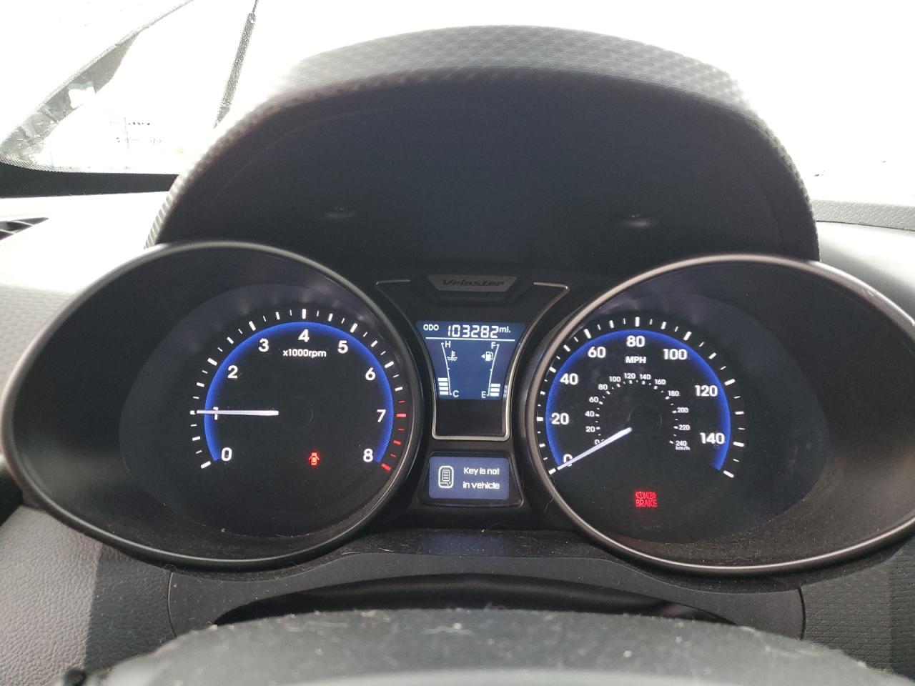 2015 Hyundai Veloster - Image 9