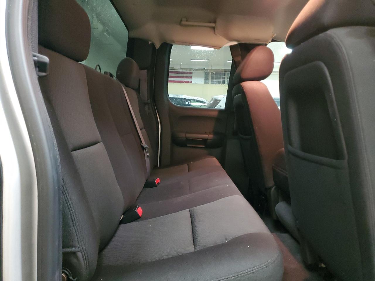 2011 Chevrolet Silverado - Image 10