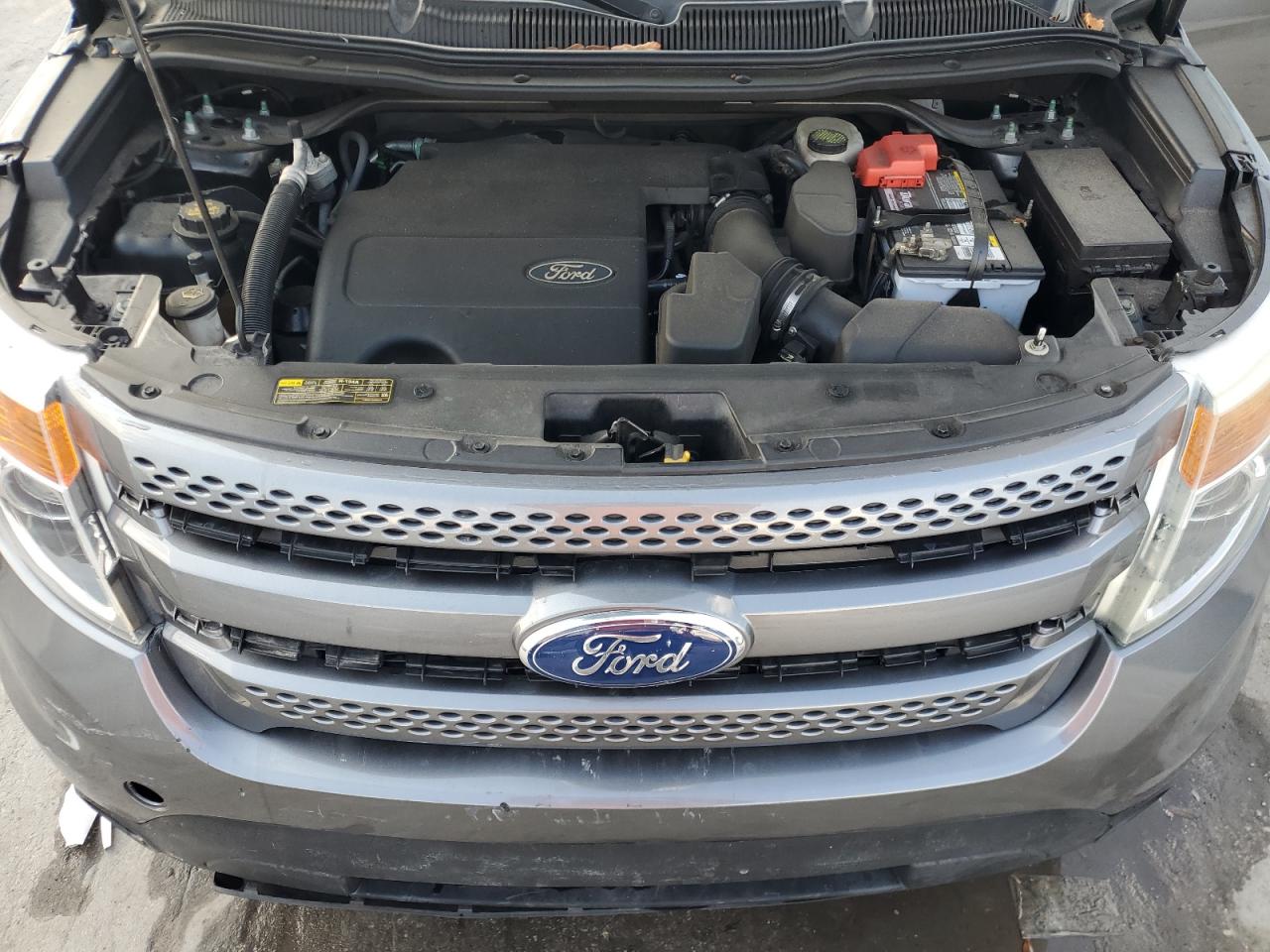 2012 Ford Explorer - Image 12