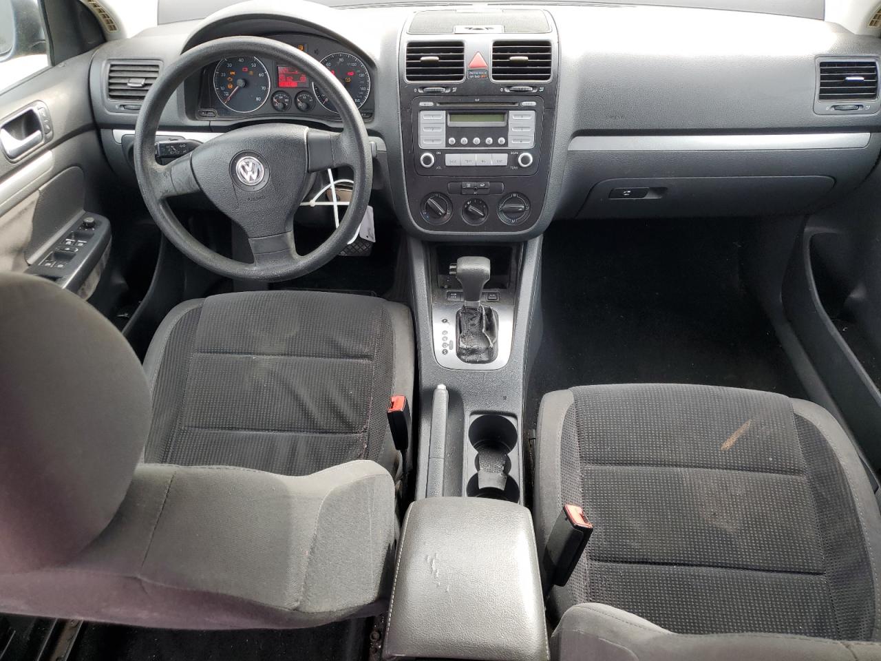 2008 Volkswagen Jetta - Image 8