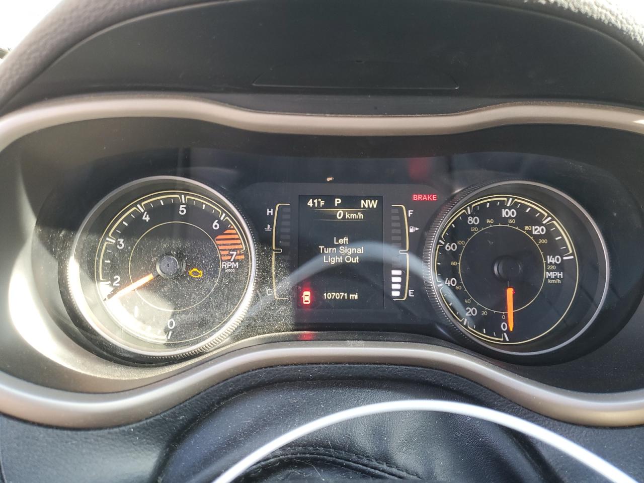 2017 Jeep Grand Cherokee - Image 9