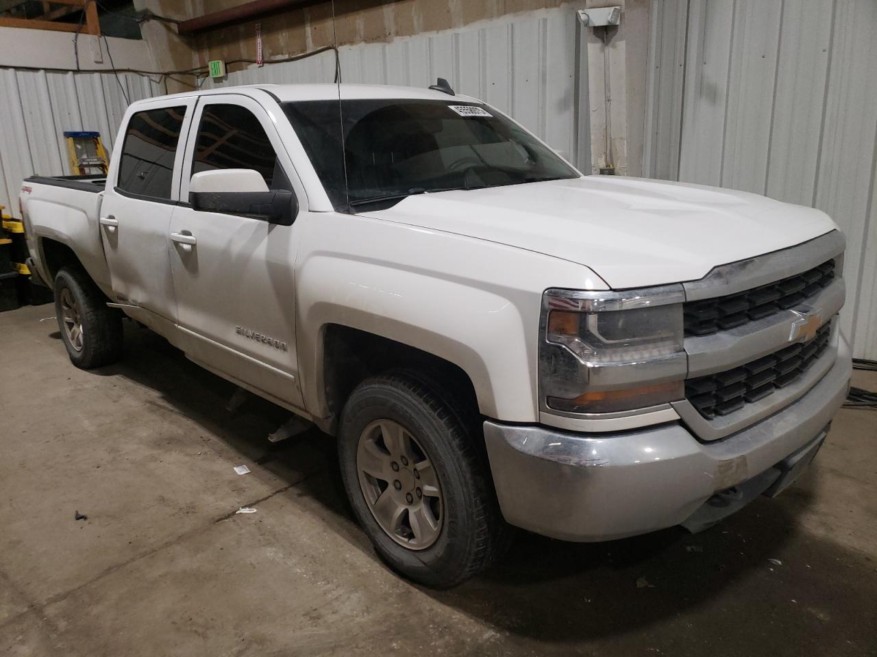 2017 Chevrolet Silverado - Image 4