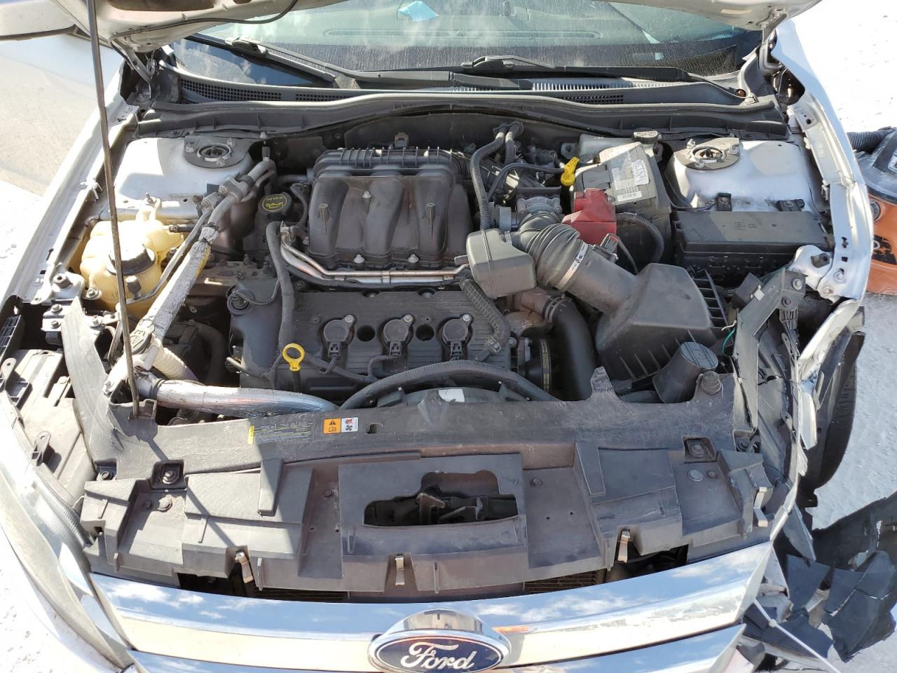 2012 Ford Fusion - Image 12