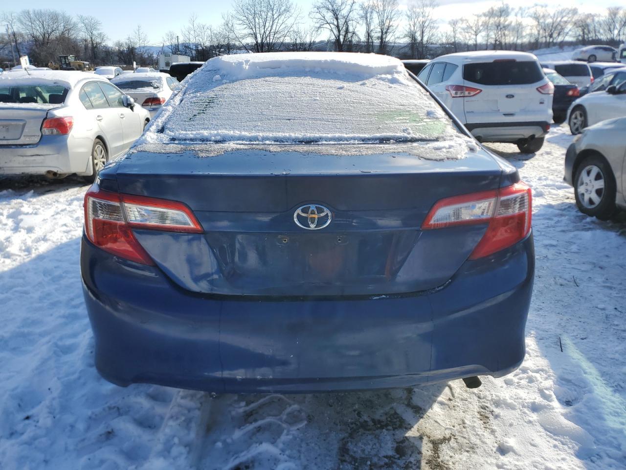 2012 Toyota Camry - Image 6