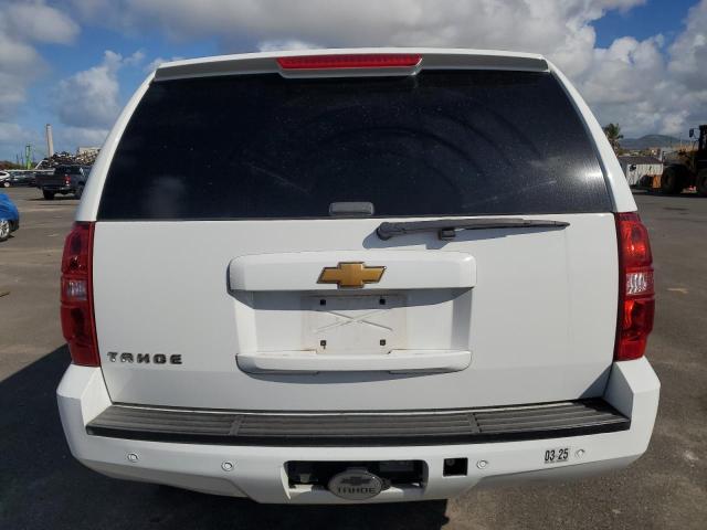 Parquets CHEVROLET TAHOE 2013 White