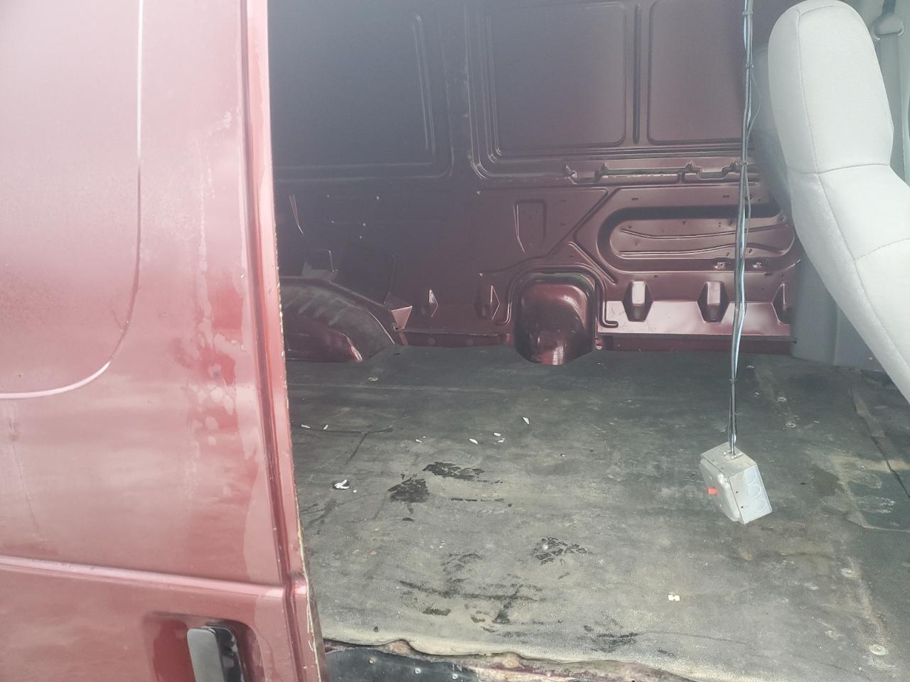 2011 Ford Econoline - Image 11