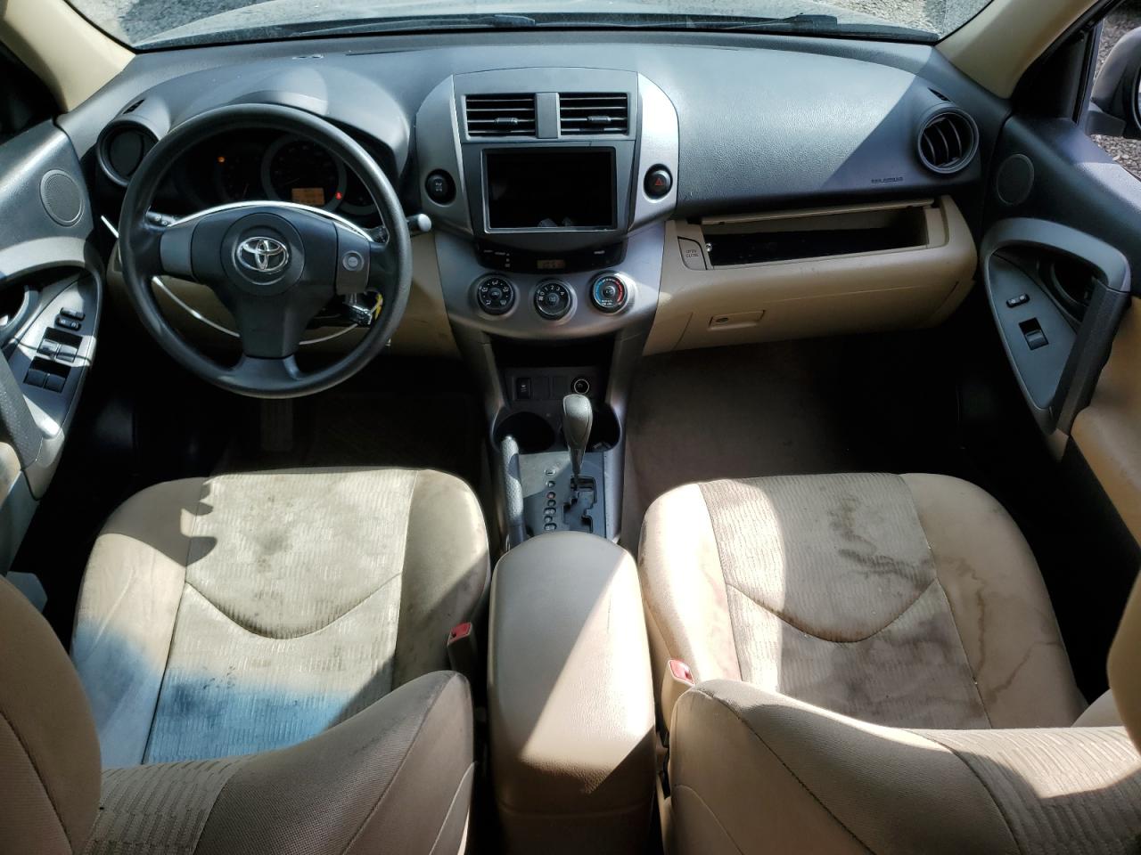 2010 Toyota RAV 4 - Image 8