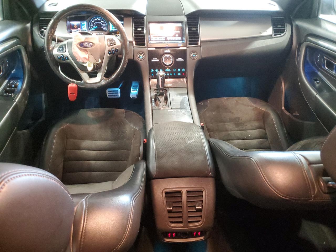 2015 Ford Taurus - Image 8
