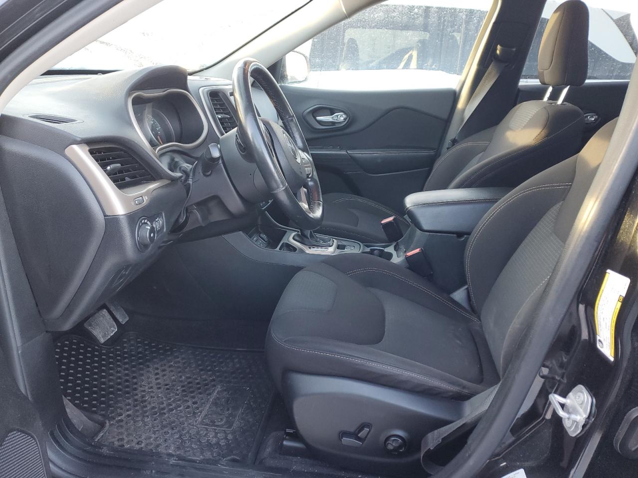 2016 Jeep Cherokee Latitude VIN: 1C4PJLCS9GW264514 Lot: 45118795