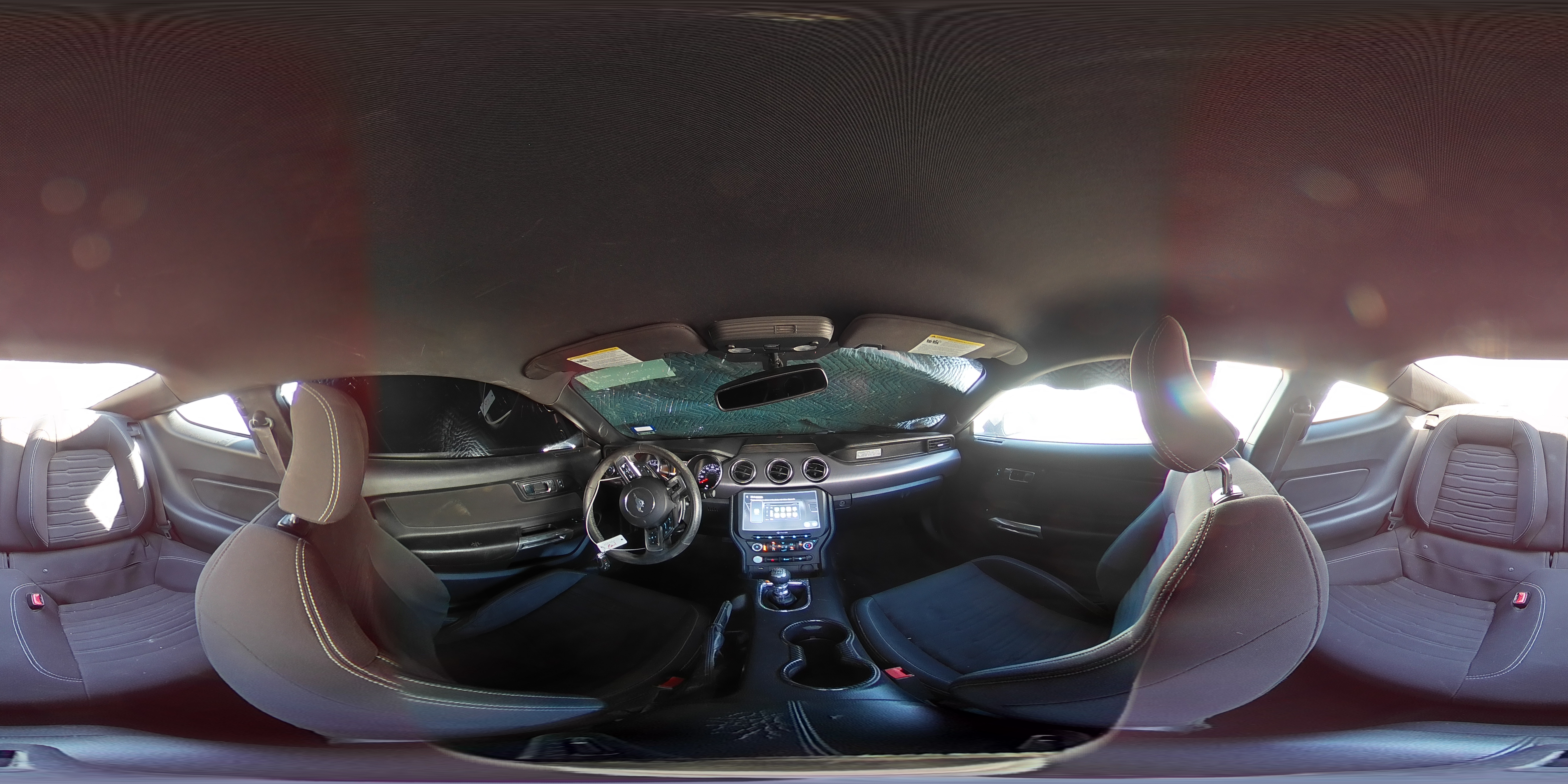 2015 Ford Mustang - Image 13