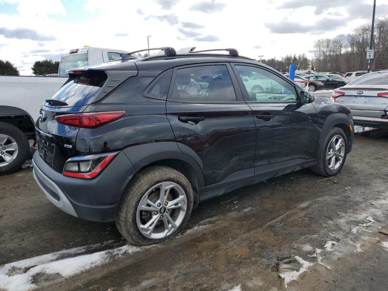2022 Hyundai Kona - Image 3