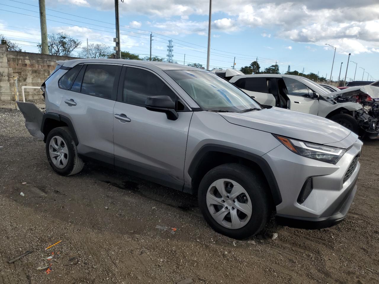 2024 Toyota RAV 4 - Image 4