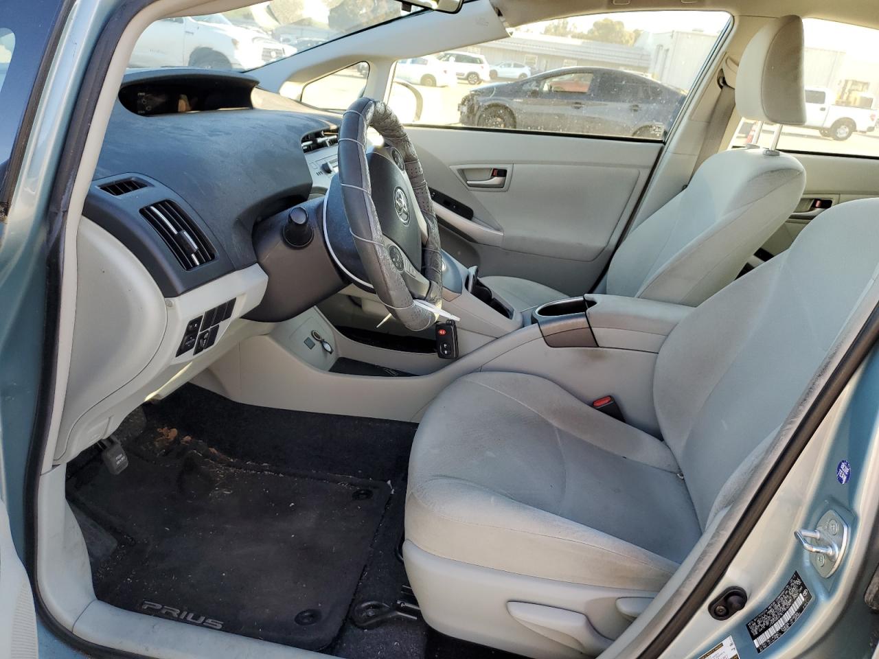 2014 Toyota Prius - Image 7