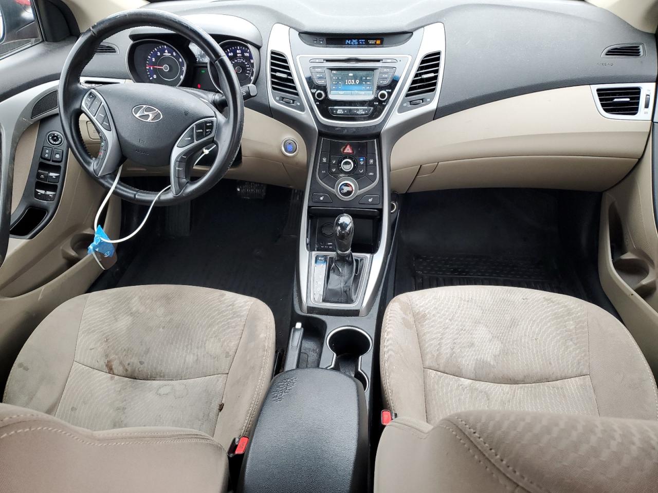 2016 Hyundai Elantra - Image 8