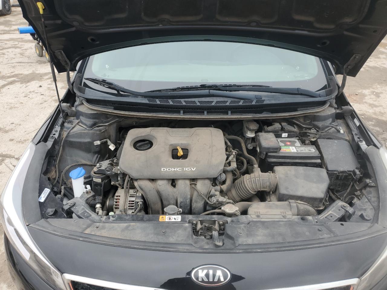 2017 Kia Forte - Image 11