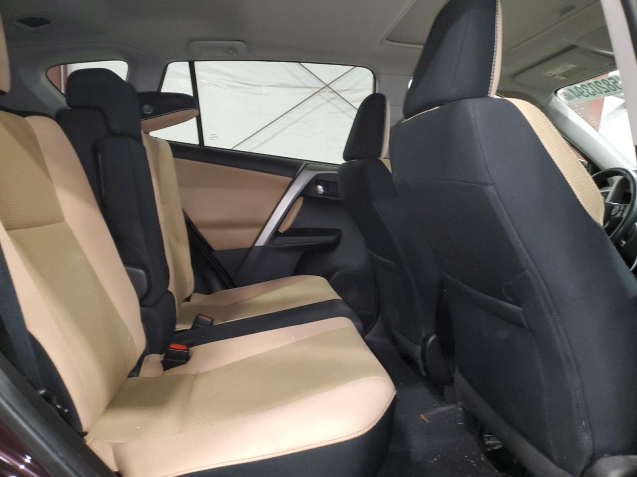 2016 Toyota RAV 4 - Image 11
