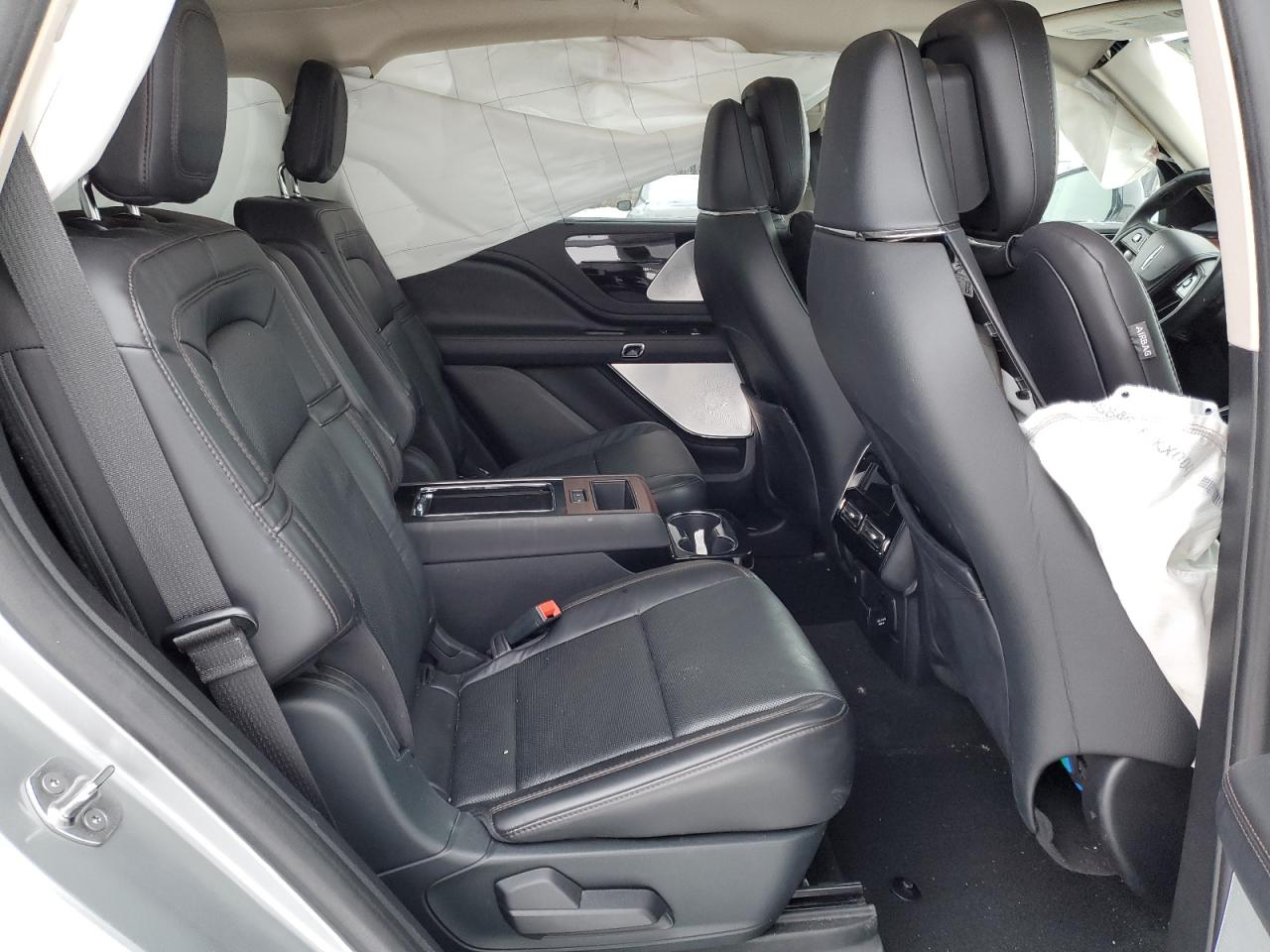2021 Lincoln Aviator - Image 11