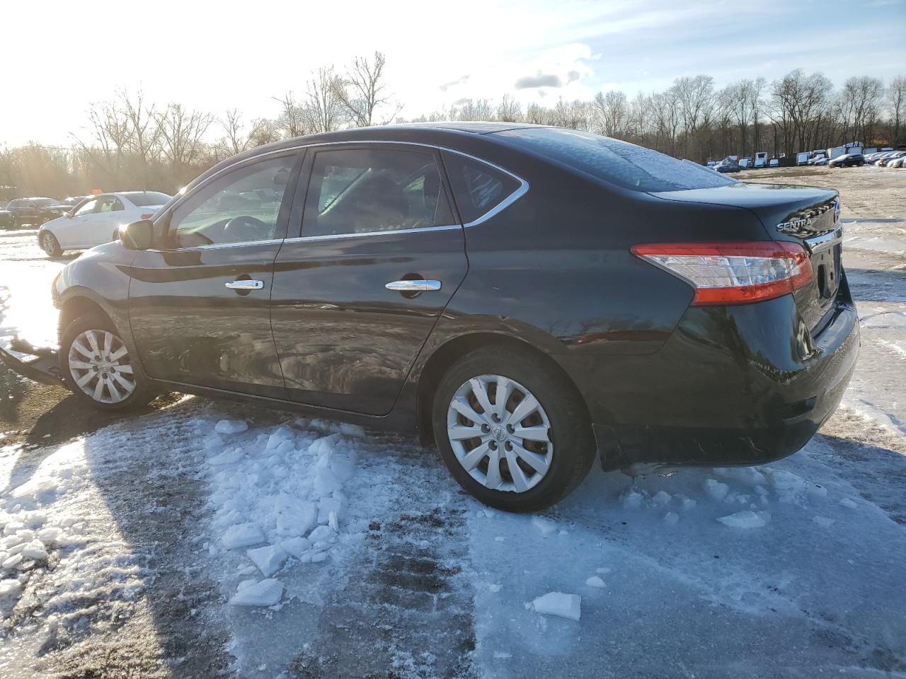 2014 Nissan Sentra - Image 2