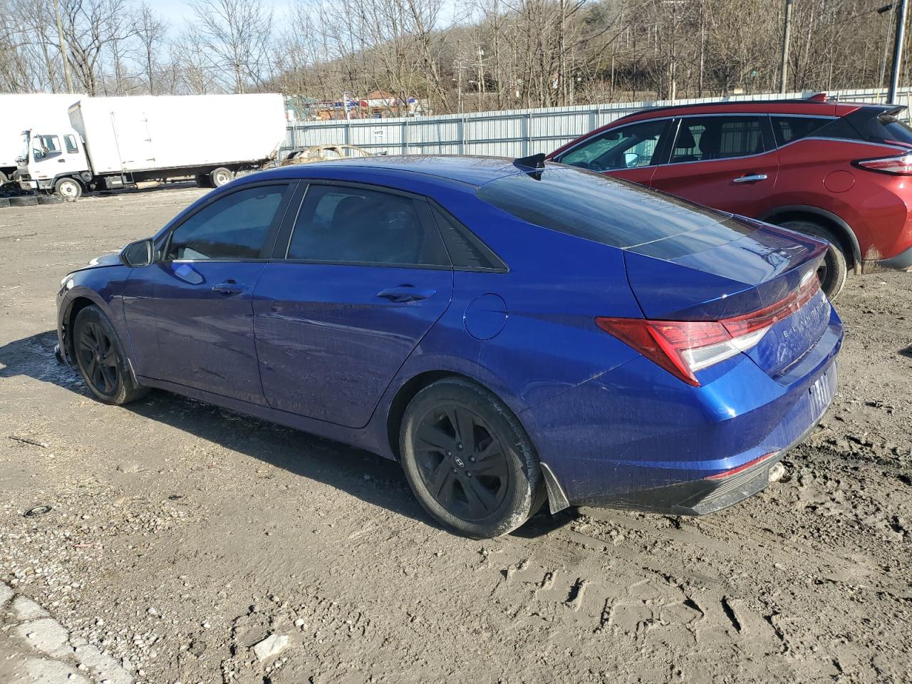 2023 Hyundai Elantra - Image 2