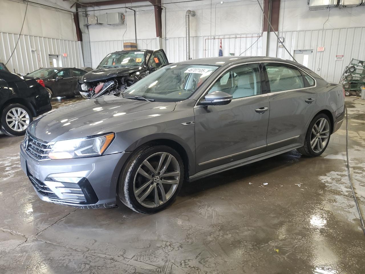 2017 Volkswagen Passat - Image 1