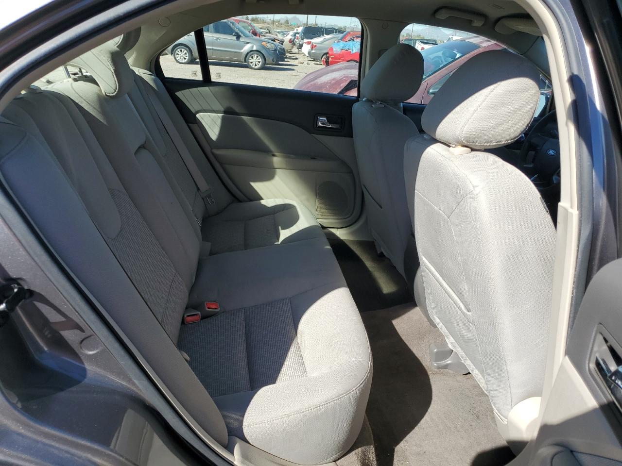 2011 Ford Fusion - Image 10