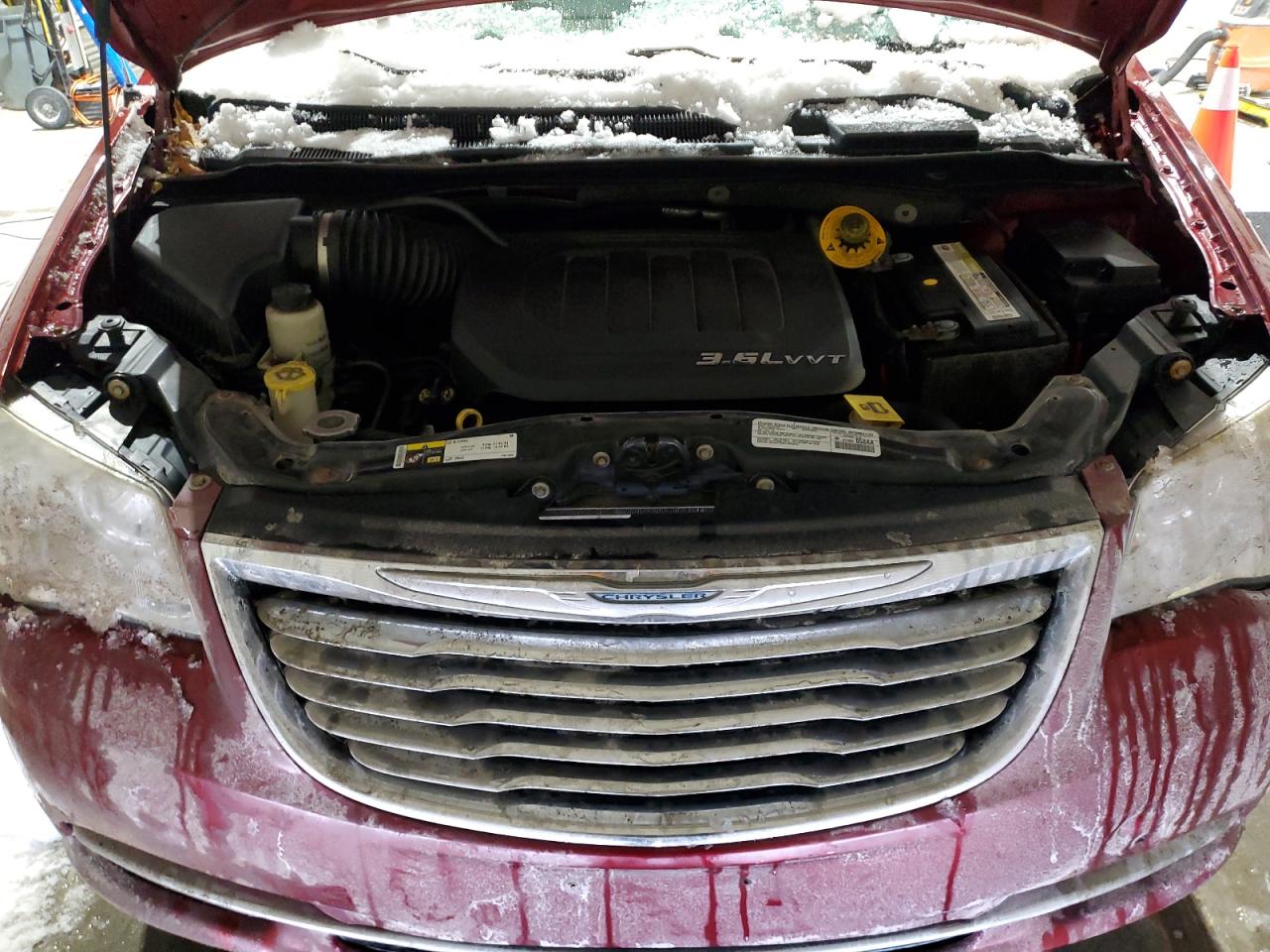 2014 Chrysler Town & Country - Image 12