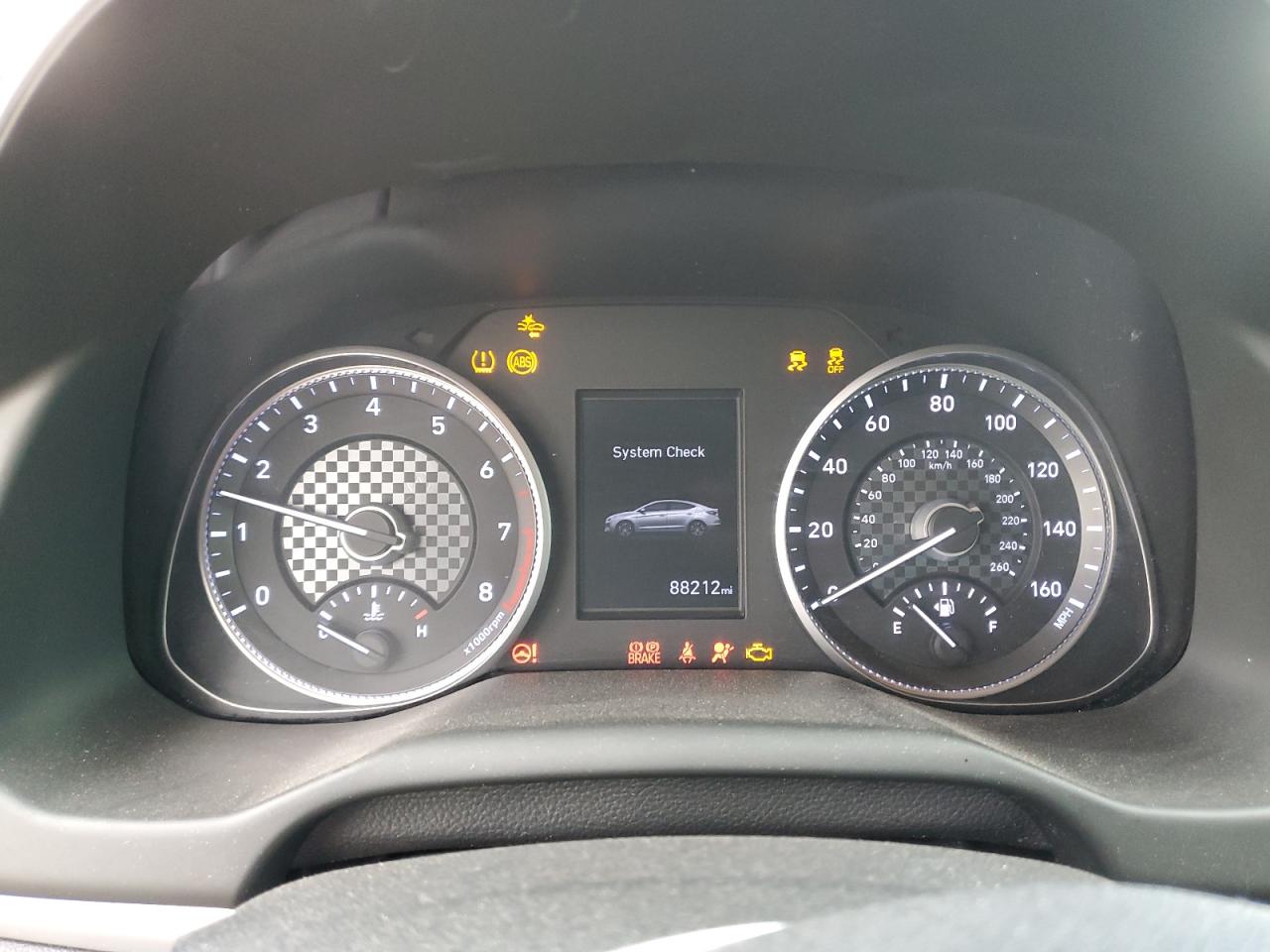 2019 Hyundai Elantra - Image 9