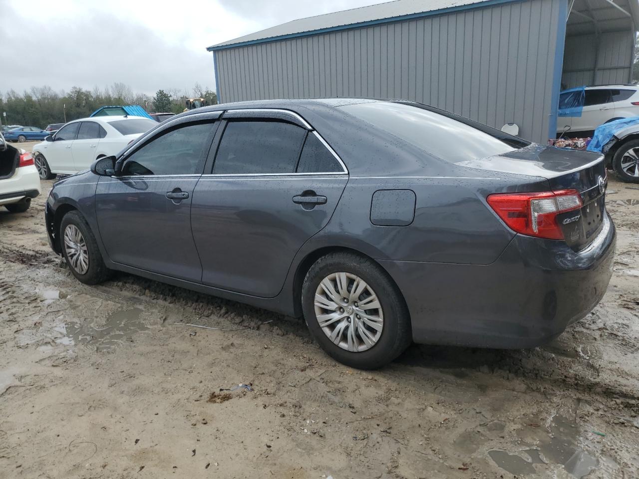 2014 Toyota Camry - Image 2