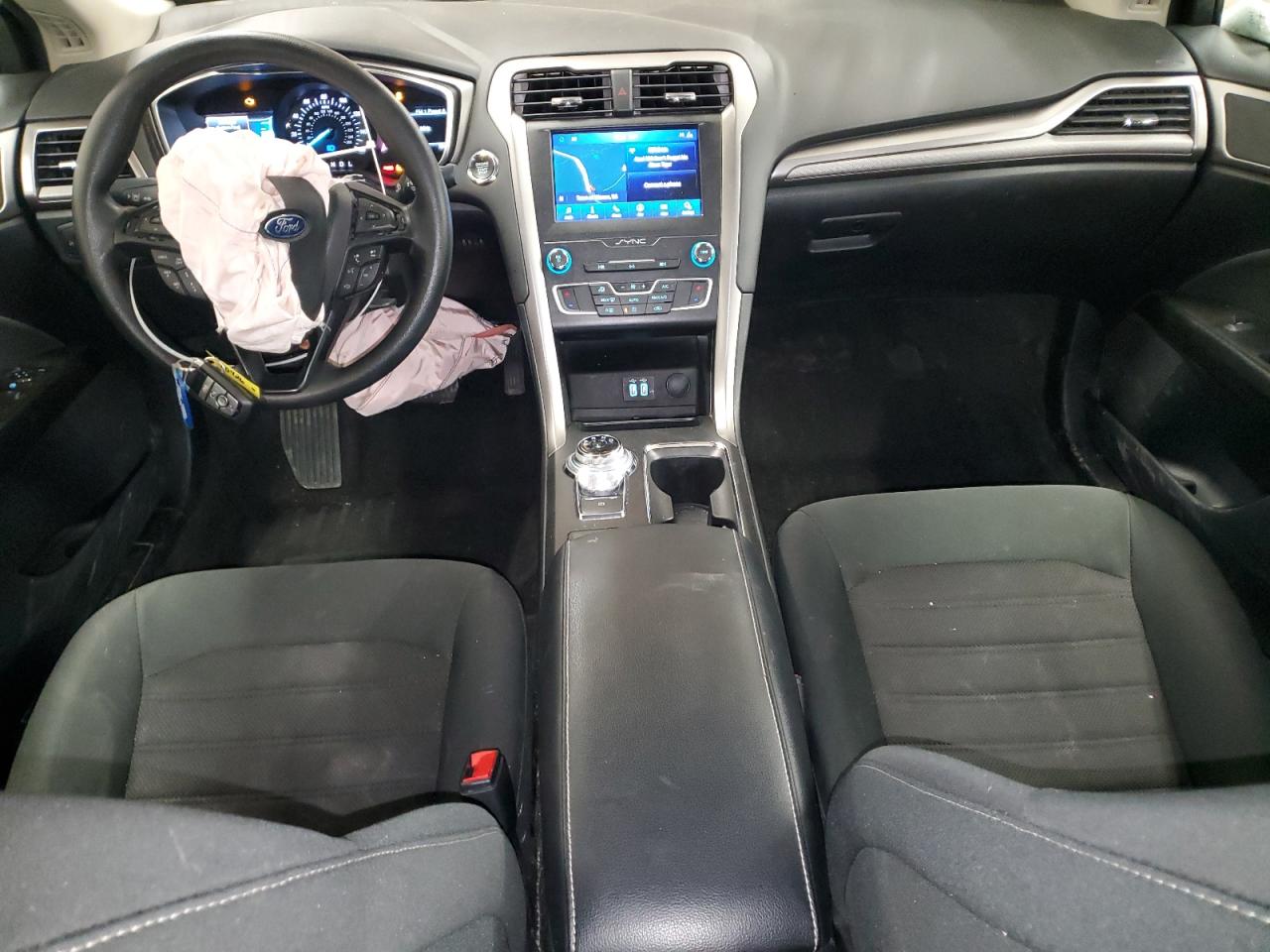 2020 Ford Fusion - Image 8