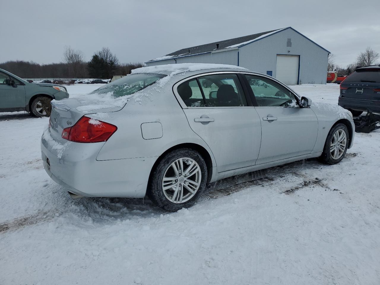 2015 Infiniti Q40 - Image 3