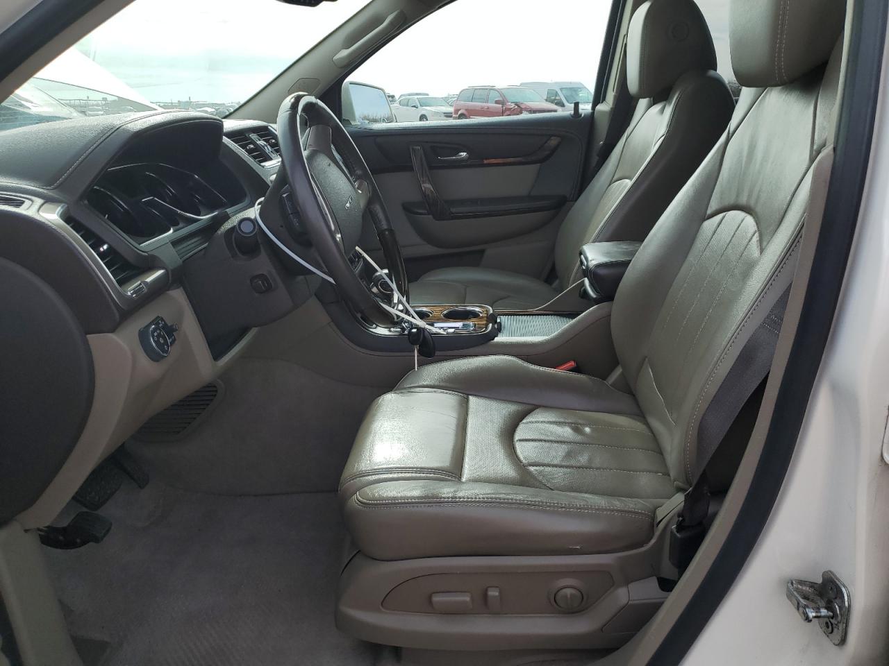 2013 GMC Acadia - Image 7