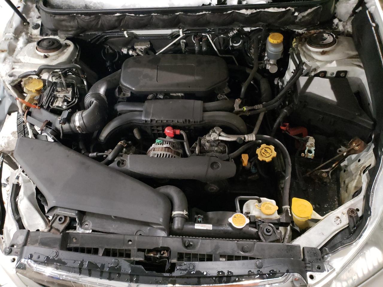 2010 Subaru Outback - Image 11