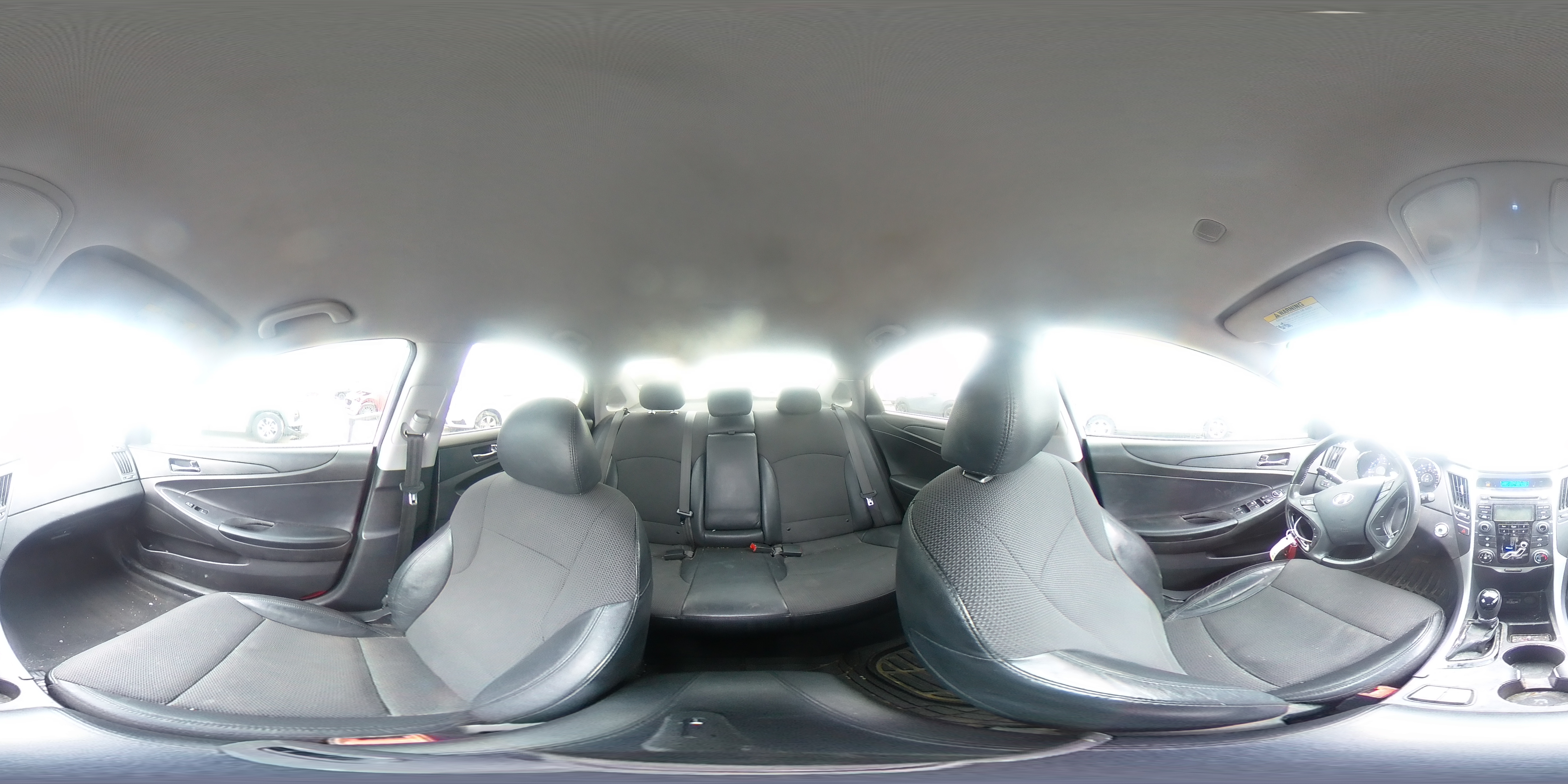 2013 Hyundai Sonata - Image 14