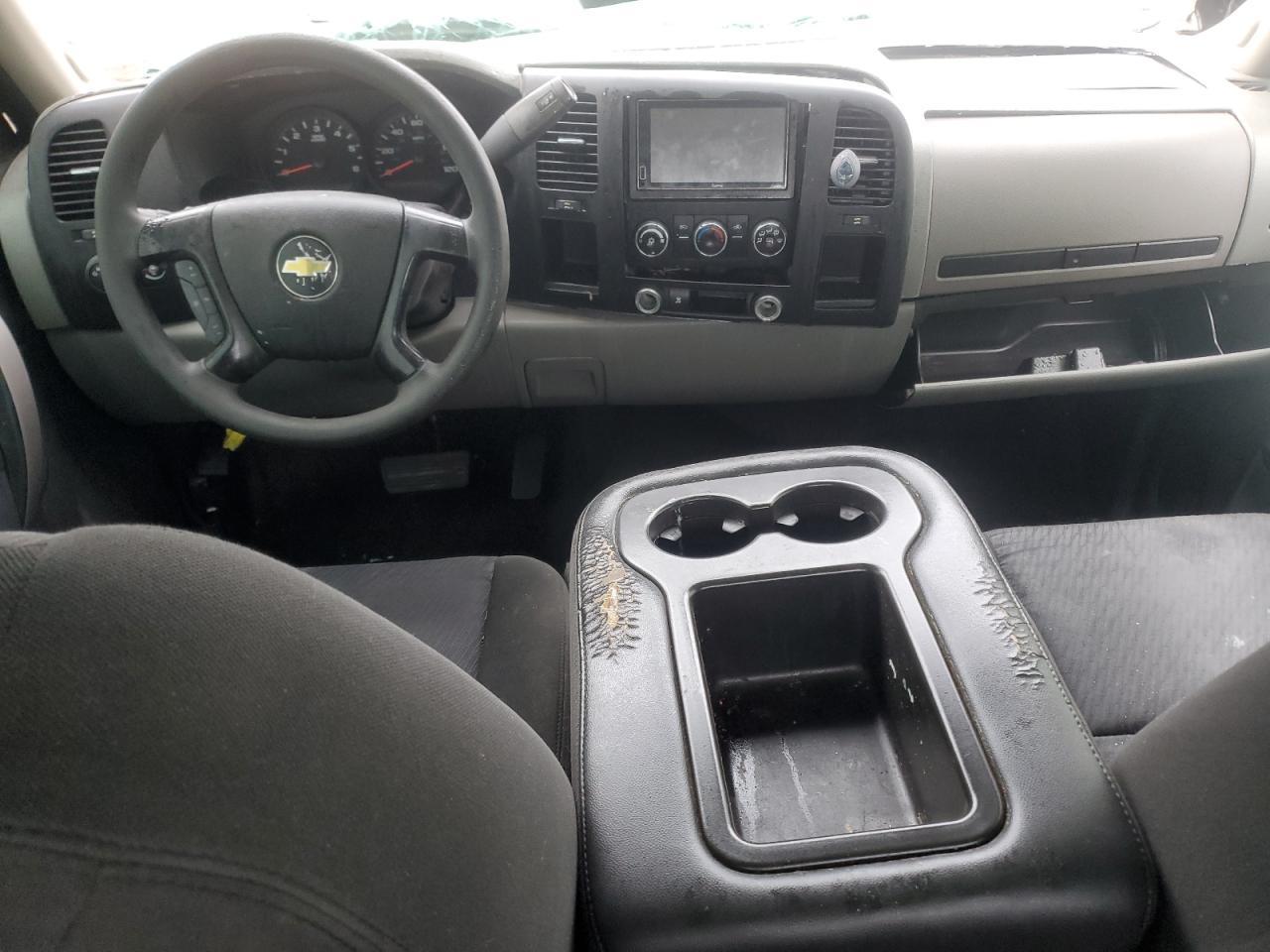 2010 Chevrolet Silverado - Image 8