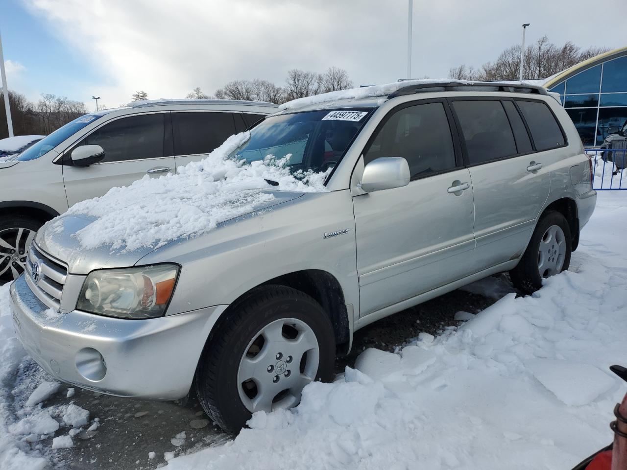 2004 Toyota Highlander - Image 1