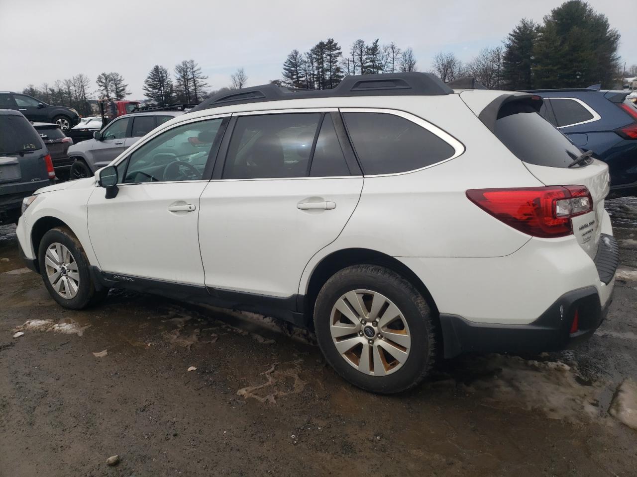 2018 Subaru Outback - Image 2